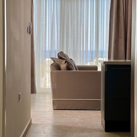 Carrington Holidays Κερύνεια Εξωτερικό φωτογραφία