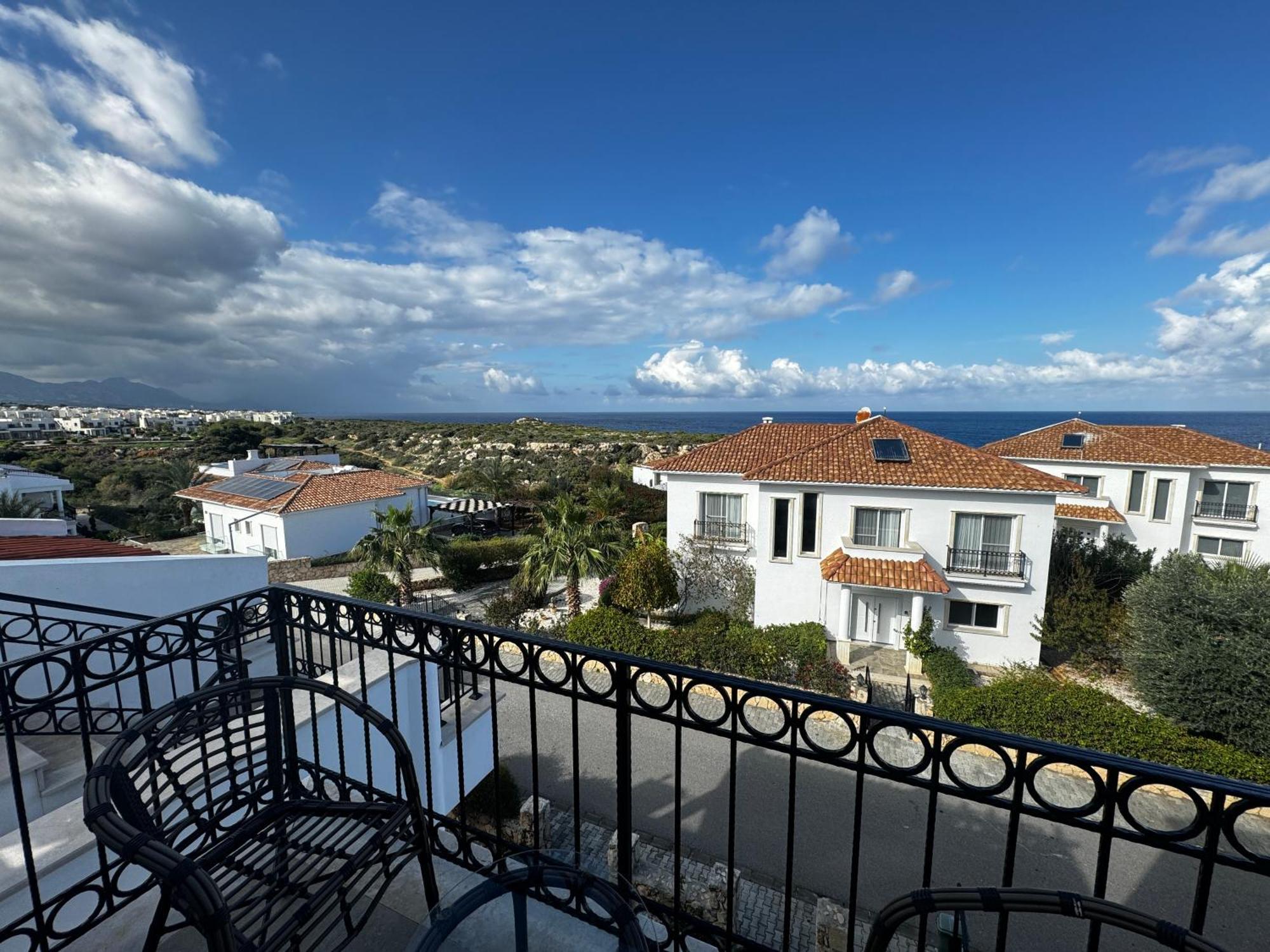 Carrington Holidays Κερύνεια Εξωτερικό φωτογραφία