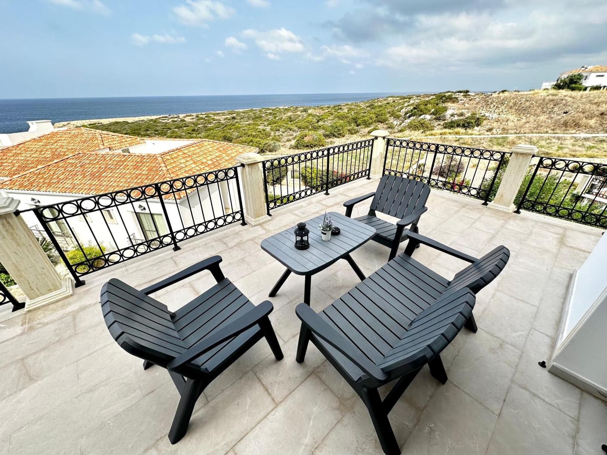 Carrington Holidays Κερύνεια Εξωτερικό φωτογραφία