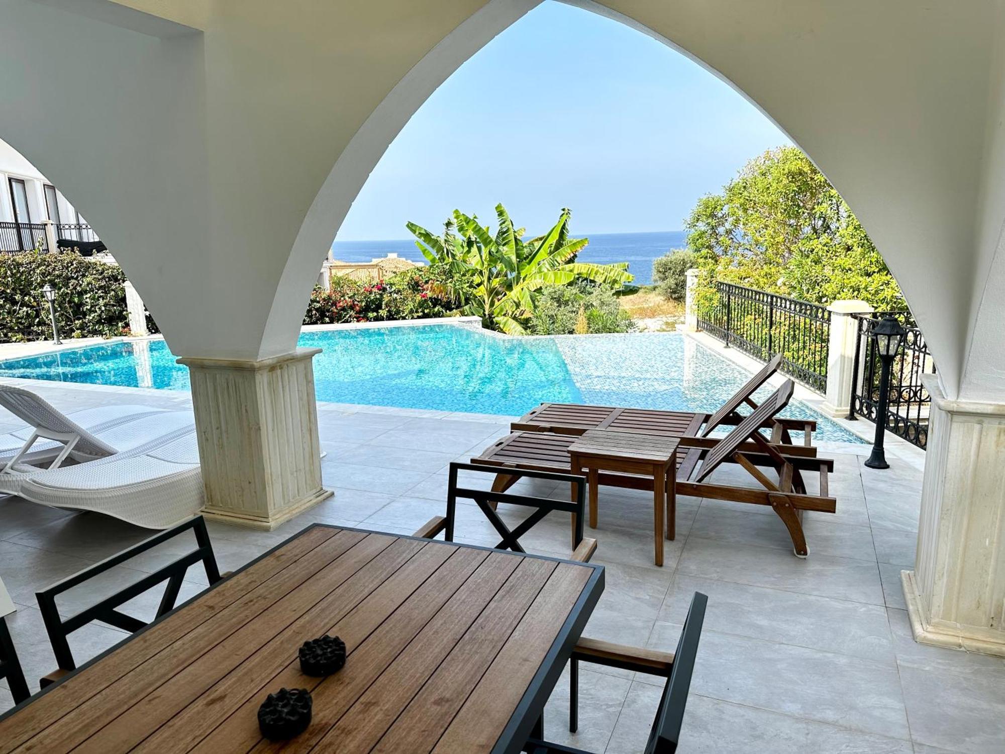 Carrington Holidays Κερύνεια Εξωτερικό φωτογραφία