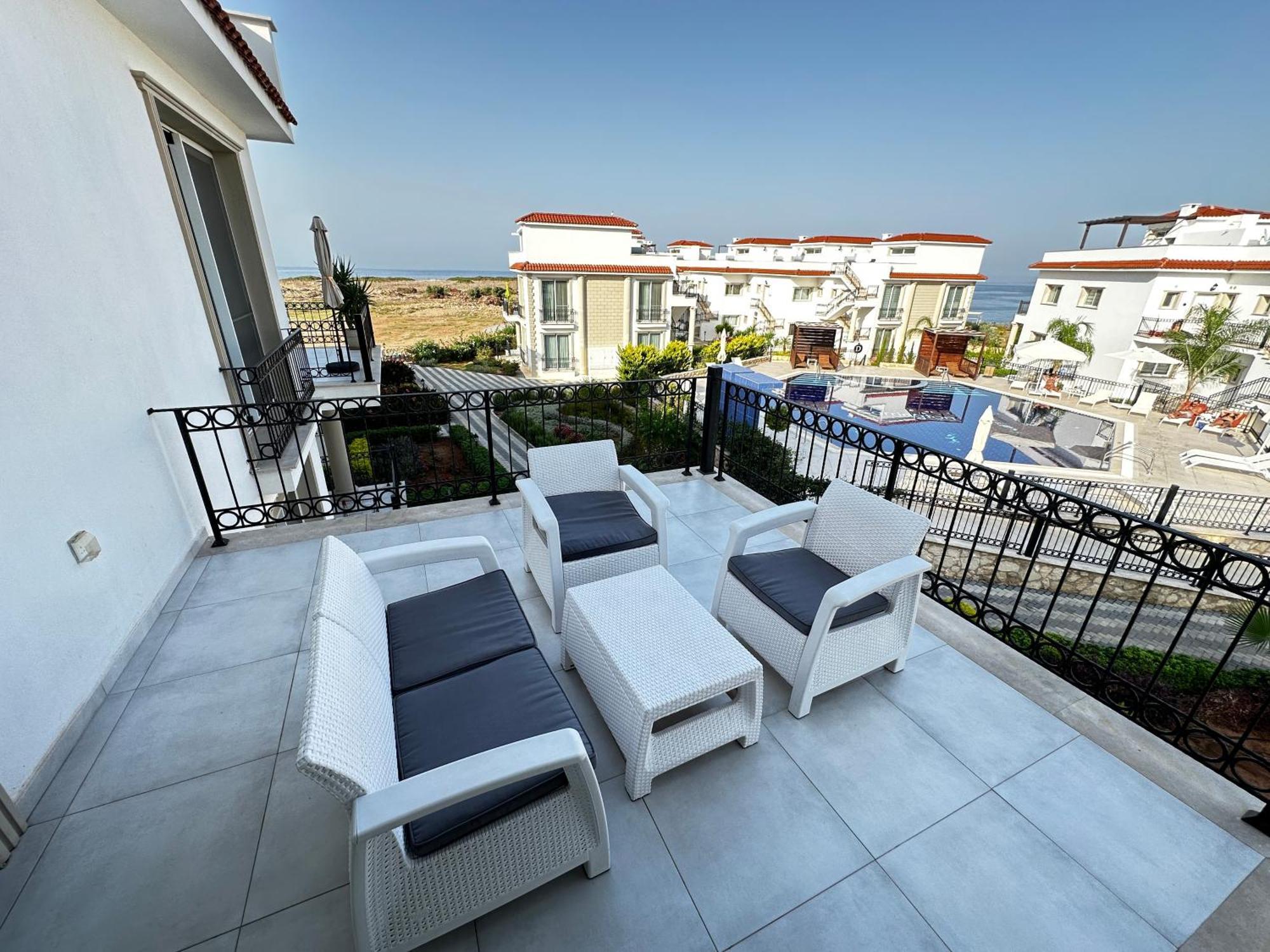 Carrington Holidays Κερύνεια Εξωτερικό φωτογραφία